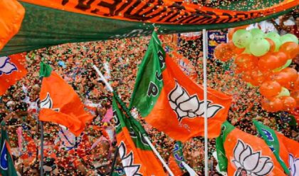 ভোটের মুখে মাস্টারস্ট্রোক বিজেপির! পুরুলিয়ায় হাতছাড়া কয়েক হাজার ভোট? চিন্তায় শাসকদল