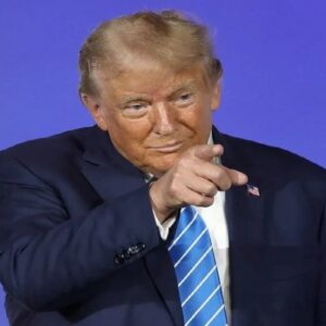 ধ্বংসস্তূপের নিচে চাপা পড়া ইউরেনিয়াম যাচ্ছে হোয়াইট হাউসে! ট্রাম্পের চাঞ্চল্যকর দাবি ঘিরে তোলপাড়