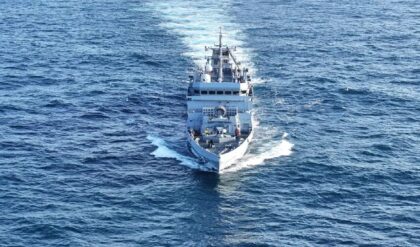 ভারতীয় সুপারট্যাঙ্কারের পথ আটকাল ইরানের গানবোট! হরমুজ প্রণালীতে চরম উত্তেজনা, দিল্লিতে তলব রাষ্ট্রদূতকে