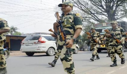 সেন্টি ডিউটিতে থাকাকালীনই চরম সিদ্ধান্ত! মুরুটিয়ায় বিএসএফ জওয়ানের মৃত্যুতে শোকের ছায়া! সেন্টি ডিউটিতে থাকাকালীনই চরম সিদ্ধান্ত! মুরুটিয়ায় বিএসএফ জওয়ানের মৃত্যুতে শোকের ছায়া!