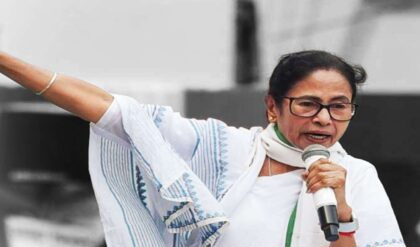 ‘উল্টে দেব, দেশ থেকে দূর করব!’ মোদির প্রচারের পাল্টায় তারকেশ্বরে ‘রুদ্রমূর্তি’ মমতা বন্দ্যোপাধ্যায়ের!