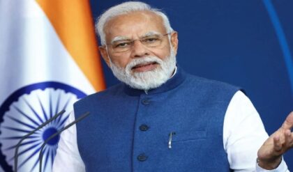 মহিলা সংরক্ষণ বিল নিয়ে তুলকালাম! সংসদ থেকে বঙ্গ—মোদী-মমতার বাগযুদ্ধে সরগরম রাজনীতি; কার পাল্লা ভারী?