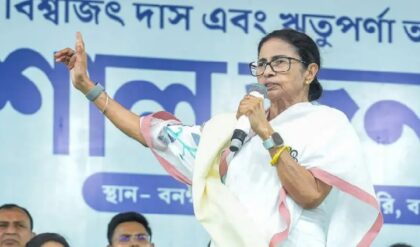 আইপ্যাক কি এবার তৃণমূলের অংশ? গ্রেপ্তার ও ২০ দিনের ছুটির জল্পনার মাঝেই বিস্ফোরক মমতা বন্দ্যোপাধ্যায়!