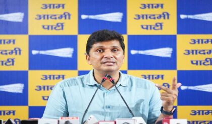 ছাত্রীদের ঘরে পুরুষদের অনুপ্রবেশ! গার্গী কলেজকাণ্ডে আরিয়ান মানের গ্রেফতারি চাইল আম আদমি পার্টি!