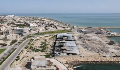 হরমুজে ভারতীয় জাহাজে হামলা! মেজাজ হারালেন ট্রাম্প, তেহরানকে বাগে আনতে এবার পাকিস্তানের স্মরণাপন্ন আমেরিকা?