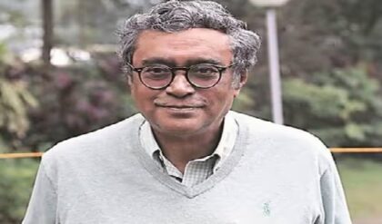 অবাঙালি তকমা ঘুচিয়ে এবার ‘খাঁটি বাঙালি’ মোদী-শাহের দল! ২০২১-এর হার থেকে কী শিখল বিজেপি?