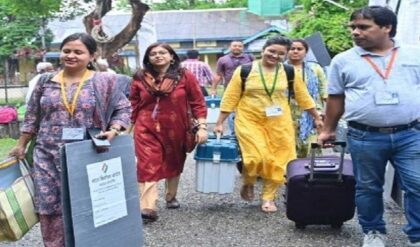 বিচারকদেরও কি বুথে পাঠাবেন?” হাইকোর্টের ভর্ৎসনার পর এবার নতুন মোড়! ভোটের ডিউটি নিয়ে চরম নাটক