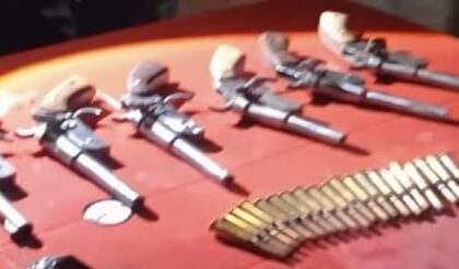 ভোটের আগে রণক্ষেত্র কোচবিহার? চ্যাংড়াবান্ধা বাইপাসে পুলিশের জালে ‘অস্ত্র-গাড়ি’, ক্রাইম ব্রাঞ্চের হাতে তদন্ত!