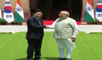 রবীন্দ্রনাথের ভবিষ্যৎবাণীই কি সত্যি হচ্ছে? দক্ষিণ কোরিয়াকে পাশে নিয়ে বড় বার্তা মোদীর!