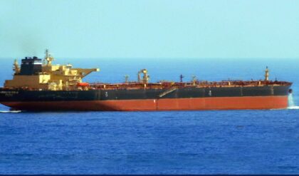 মধ্যপ্রাচ্যে যুদ্ধের মেঘে ভারতের বড় জয়! আমেরিকার সবুজ সংকেতে ফের আসছে সস্তার ইরানি তেল!