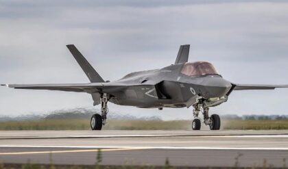 গাড়ির মতো কিলোমিটার নয়, মিটারে মাপা হয় যুদ্ধবিমানের মাইলেজ! এক কিমিতেই খরচ কয়েক লিটার তেল!