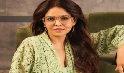 যোগাসনের প্রশংসা করলে ঠিক, নামাজের বেলা কেন এত বিষোদগার? ট্রোলিংয়ের পাল্টা তোপ এমকিওর মালকিনের!