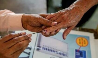 দ্বিতীয় দফার প্রার্থীদের তালিকায় খুনের আসামি থেকে কোটিপতি, কোন দলে কার পাল্লা ভারী?