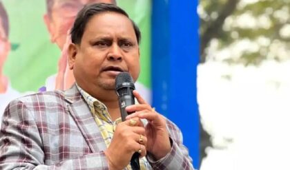 “৫ বছরে দেড় কোটি বাড়ল সম্পত্তি!”-রেজিনগরের প্রার্থীদের বৈভব দেখে তাজ্জব ভোটাররা!