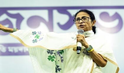 “ভোট মিটলেই মিলবে বকেয়া ডিএ!” সরকারি কর্মীদের বড় সুখবর শোনালেন মুখ্যমন্ত্রী