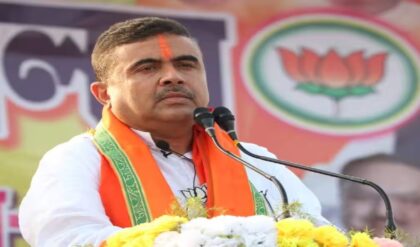 নন্দীগ্রামে ফের ‘অধিকারী’ ম্যাজিক? শেষবেলার প্রচারে জনজোয়ারে ভাসলেন শুভেন্দু!