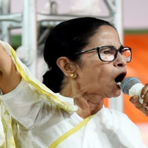 “সব জায়গায় গোল্লা পাবেন, ঘেচু জিতবেন!” ভোটের হার দেখে মোদিকে বেনজির আক্রমণ তৃণমূল নেত্রীর