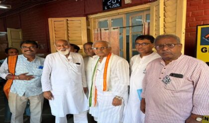 কালীঘাটে পুজো দিয়ে আলিপুরে হুঙ্কার! বালিগঞ্জ দখলে কি এবার দাবার চাল দিলেন তৃণমূলের ‘সবুজ’ প্রবীণ?