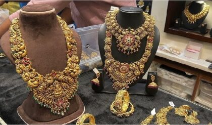 সোনার দামে হঠাৎ পতন! অক্ষয় তৃতীয়ার আগেই কি গয়না কেনার সেরা সময়? জানুন আজকের রেট