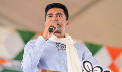 “পাকিস্তানে ঢুকে মারব!”-মোদী-শাহকে তুলাধোনা করে সরাসরি যুদ্ধের হুঁশিয়ারি অভিষেকের!