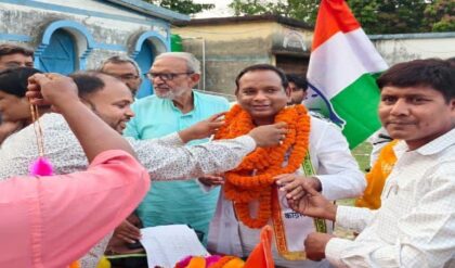 রতুয়ায় কংগ্রেসের বড় জয়! আইনি লড়াই জিতে মনোনয়ন পেশ মোত্তাকিন আলমের, কমিশনের বিরুদ্ধে বিস্ফোরক অভিযোগ