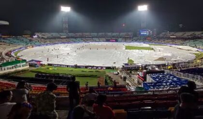 টসে জিতে ব্যাটিং নিয়ে চরম ভুল করলেন রাহানে? ইডেনে ঝমঝমিয়ে বৃষ্টি, ওভার কাটার অঙ্ক নিয়ে তোলপাড়! টসে জিতে ব্যাটিং নিয়ে চরম ভুল করলেন রাহানে? ইডেনে ঝমঝমিয়ে বৃষ্টি, ওভার কাটার অঙ্ক নিয়ে তোলপাড়!