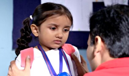 “লজ্জা নয়, শিশুর সুরক্ষাই আগে!”-কত বছর বয়স থেকে ‘গুড টাচ-ব্যাড টাচ’ শেখাবেন?