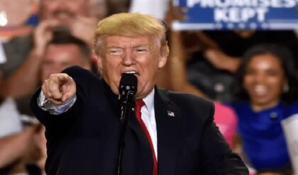 “ভোর সাড়ে ৩টেয় শেষ সময়সীমা!”-ডেডলাইনের মুখে ইরান! ট্রাম্প কি পরমাণু হামলা চালাবেন?