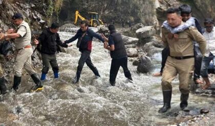 “সিকিমে রুদ্ধশ্বাস অপারেশন!”-বিকল্প পথে উদ্ধার ১২৫০ পর্যটক, ত্রাতা ভারতীয় সেনা