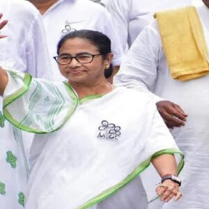 ভোটার তালিকা থেকে ৯০ লক্ষ নাম বাদ! বিজেপিকে ‘সাপের’ সঙ্গে তুলনা করে চরম হুঁশিয়ারি তৃণমূল নেত্রীর!