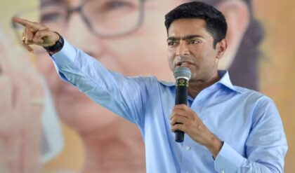 “অনুপ্রবেশ বনাম বহিরাগত!”-অভিষেকের মুখেও ‘ডেমোগ্রাফি চেঞ্জ’, তোলপাড় রাজ্য রাজনীতি