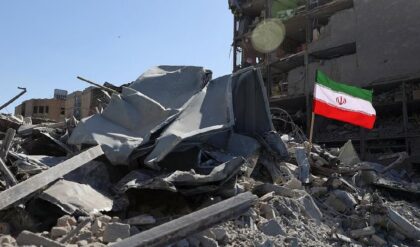 ১০ দফা শর্তে কি মাথা নোয়াল আমেরিকা? ইরান-ইজরায়েল যুদ্ধে সাময়িক বিরতি, কিন্তু লেবাননে কেন রক্তগঙ্গা? ১০ দফা শর্তে কি মাথা নোয়াল আমেরিকা? ইরান-ইজরায়েল যুদ্ধে সাময়িক বিরতি, কিন্তু লেবাননে কেন রক্তগঙ্গা?