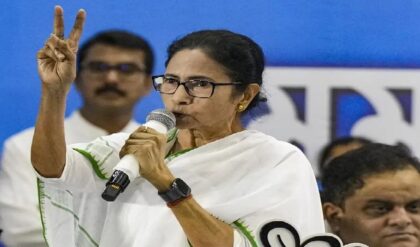 হায়দরাবাদ-বাংলাদেশ অতীত, ইলিশে এখন আমরাই সেরা! হলদিয়া থেকে মোদিকে ধুয়ে দিলেন মুখ্যমন্ত্রী