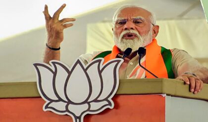 তৃণমূলের দুর্নীতির হিসাব নিতেই কি বঙ্গে মোদি? সিউড়ির সভা থেকে বাংলার যুবকদের কোন বার্তা দিলেন প্রধানমন্ত্রী?