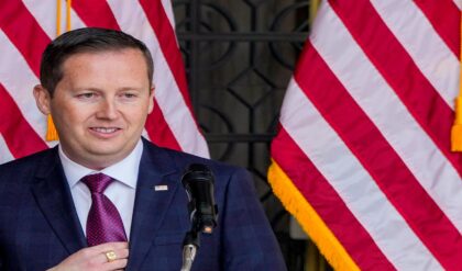 এপ্রিলেই ওয়াশিংটন সফরে ভারতীয় প্রতিনিধি দল! ৫০০ বিলিয়ন ডলারের চুক্তিতে সিলমোহর, চাপে কি রাশিয়া?