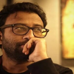 “ব্যাঙ্কে গিয়ে আর ফিরলেন না!”-‘ভবিষ্যতের ভূত’-এর চিত্রনাট্যকার উধাও, ঘনীভূত হচ্ছে রহস্য