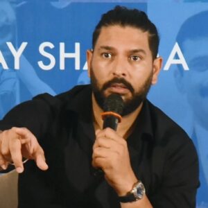 স্টুয়ার্ট ব্রডকে নিয়ে এ কী বললেন যুবরাজ! ৬ ছক্কার সেই অভিশপ্ত রাতে ঠিক কী ঘটেছিল ড্রেসিংরুমে?