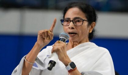 ভোটের আগেই কি কপাল খুলল চাকরিপ্রার্থীদের? ‘যুবসাথী’ নিয়ে বড় আপডেট দিলেন মমতা