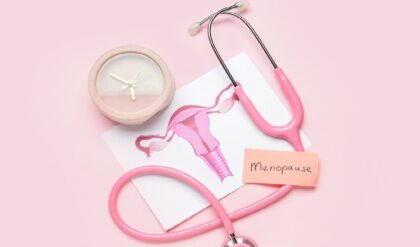 ৪০-এর আগেই বন্ধ হচ্ছে পিরিয়ড? ‘প্রিম্যাচিউর মেনোপজ’ কেড়ে নিতে পারে আপনার মানসিক শান্তি, আজই সতর্ক হোন