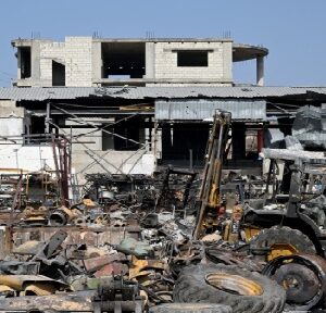 “ডলারে নয়, রিয়ালে দিতে হবে টোল!” ইসলামাবাদে আলোচনা ব্যর্থ হতেই আমেরিকাকে চরম হুঁশিয়ারি ইরানের