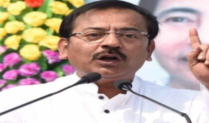 গাড়ি নেই, নেই কোনো ধারও! টালিগঞ্জের হেভিওয়েট প্রার্থী অরূপ বিশ্বাসের হলফনামায় চাঞ্চল্যকর তথ্য