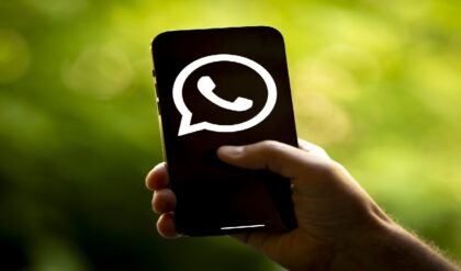 সাবধান! আপনার অজান্তেই অন্য কেউ পড়ছে না তো হোয়াটসঅ্যাপের মেসেজ? এখনই চেক করুন এই সেটিংস!