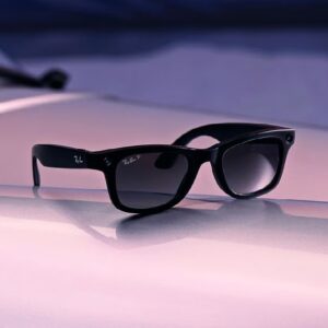 চোখের চশমায় উঠবে ছবি, করা যাবে ফোনও! টিম কুকের স্টাইলেই স্মার্টগ্লাস আনছে Apple, আর কী থাকছে?