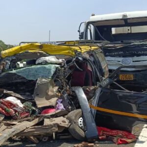 ভয়াল সোমবার! মহারাষ্ট্র ও গুজরাতে পৃথক দুর্ঘটনায় ১৮ জনের মৃত্যু, শোকস্তব্ধ মুখ্যমন্ত্রী