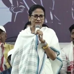 লক্ষ্মীর ভাণ্ডার থেকে চাকরি: বিজেপিকে একহাত নিয়ে ‘সহযোদ্ধা’ হওয়ার ডাক দিলেন মমতা বন্দ্যোপাধ্যায়!