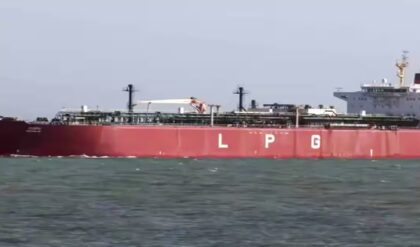 যুদ্ধ থামেনি, তবু সমুদ্র জয় করে ফিরছে ভারতের ‘জগ বিক্রম’; কালই বন্দরে ভিড়বে বিশালাকার তেলের জাহাজ!