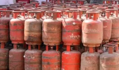 আপনার ফোনে আসবে ওটিপি, তবেই মিলবে রান্নার গ্যাস! নতুন নিয়ম না জানলে বিপদে পড়বেন