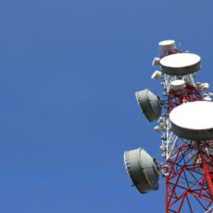 কল থেকে ইন্টারনেট—সবই হবে মহার্ঘ? যুদ্ধের জেরে টেলিকম সরঞ্জামের আকাল দেশে