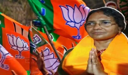 ‘থুতু ছেটানো হোক বা মাফিয়া রাজ—পিছু হটব না’, নিরাপত্তা ছেড়ে জনতাকে সঙ্গী করে লড়ছেন পানিহাটির বিজেপি প্রার্থী ‘থুতু ছেটানো হোক বা মাফিয়া রাজ—পিছু হটব না’, নিরাপত্তা ছেড়ে জনতাকে সঙ্গী করে লড়ছেন পানিহাটির বিজেপি প্রার্থী