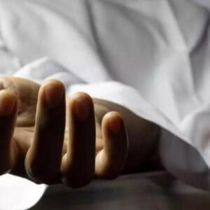 “নিজের ভোট নিজেকেই দিতে হবে!”-ব্যালটে ছাপ দিতে গিয়ে মৃত্যুর কোলে ঢলে পড়লেন বৃদ্ধা, উত্তপ্ত পরিস্থিতি!